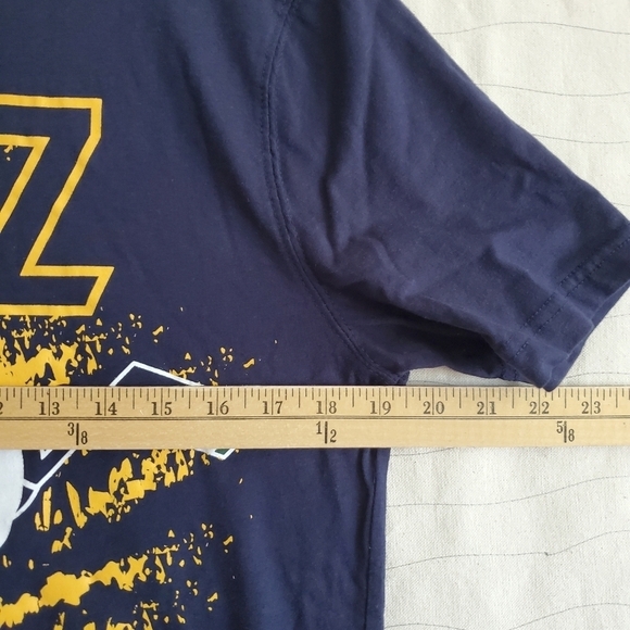 NBA Mens Donovan Mitchell #45 Utah Jazz Navy Blue T-shirt Size Medium - Picture 4 of 8